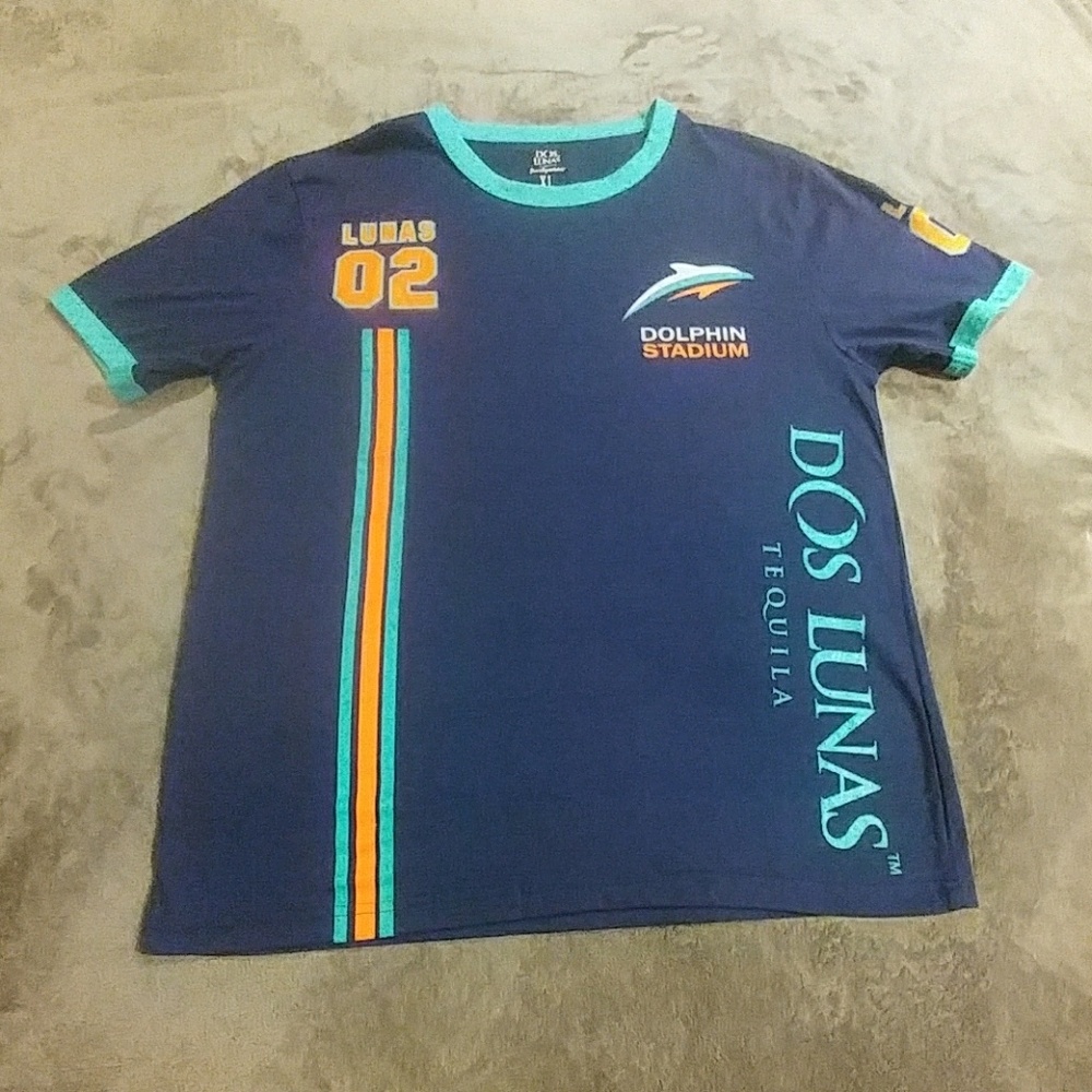 Mens Dos Lunas tequila, dolphin Stadium shirt, XL